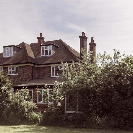 Lowbell House London Colney Екстериор снимка
